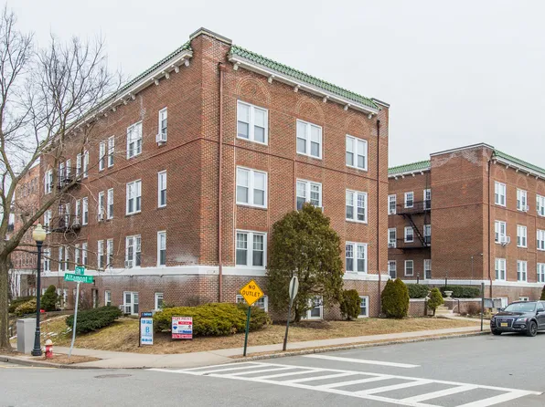 2 Altamont Ct #22, Morristown, NJ 07960