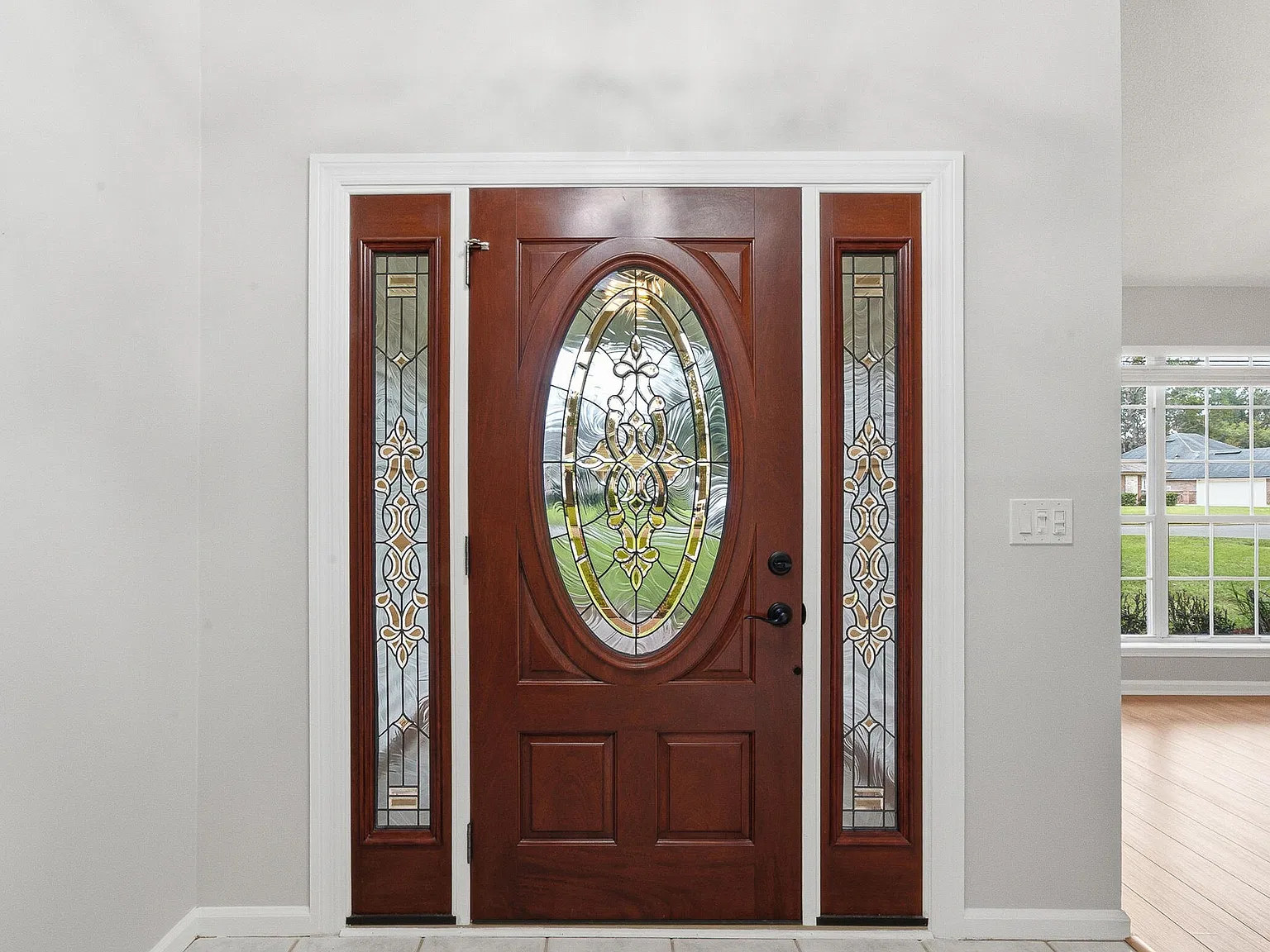 4 bed, 2.0 bath, 2192 sqft, $2,695 — Photo 3