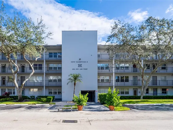 251 SW 132nd Way APT 117H, Hollywood, FL 33027