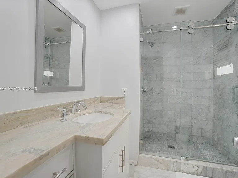 412 Gerona Ave — Photo 18