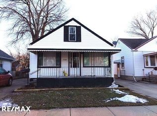 17704 Lowell St, Roseville, MI 48066