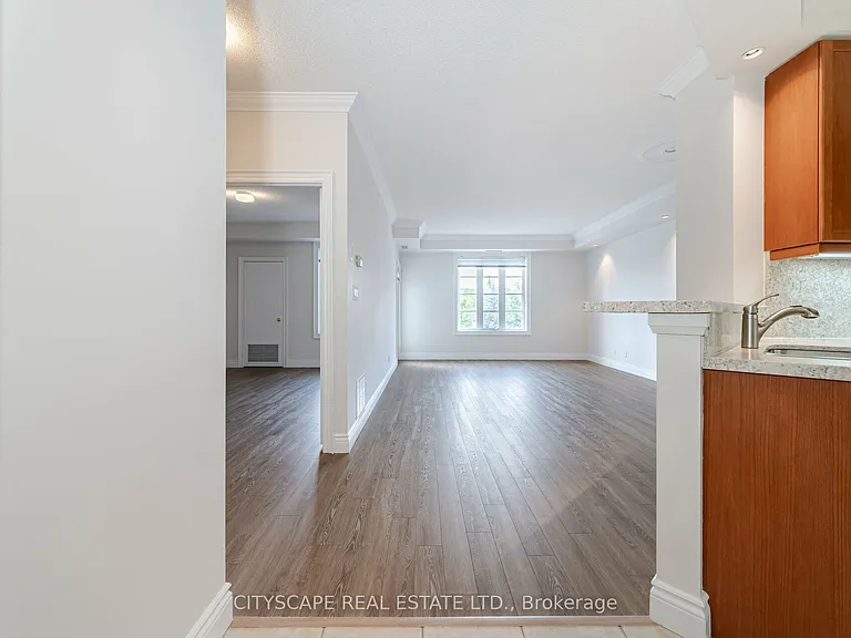 3351 Cawthra Rd #321 — Photo 8