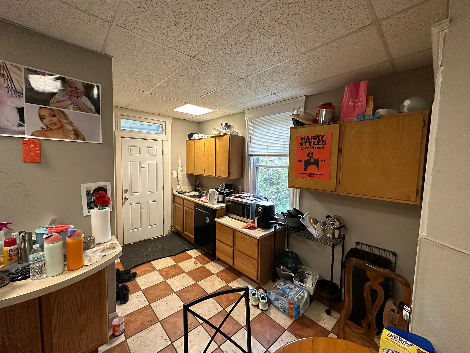 3 bed, $1,900 — Photo 4
