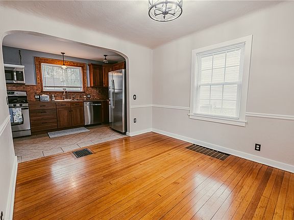 4th image of 245 Nunda Blvd