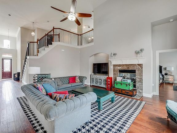 4th image of 2780 Portside Dr