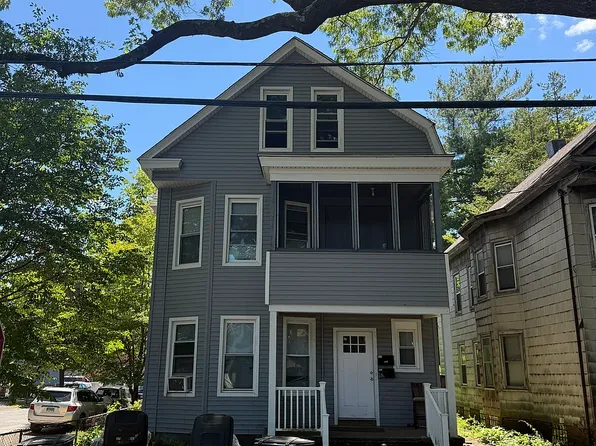 160 Dover St #1, New Haven, CT 06513