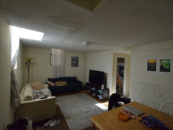2nd image of 103 Hemenway St APT B1
