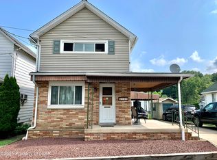 146 Oak St, Pittston, PA 18640