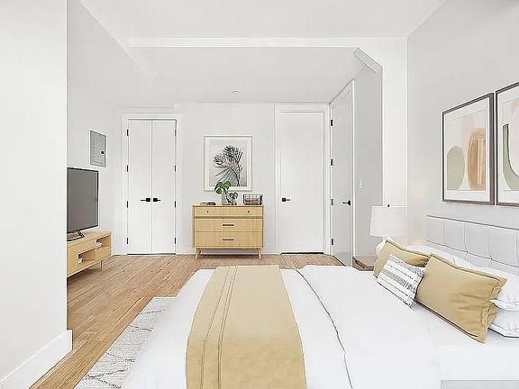 4th image of 22 Frost St #317