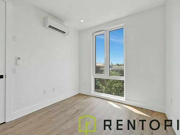 3rd image of 2175 Bergen St #3K