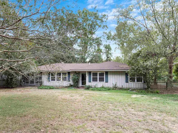 9974 Havard St, Saint Francisville, LA 70775