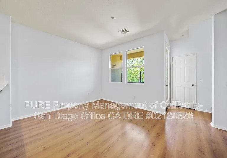2703 Apricot Ct — Photo 7