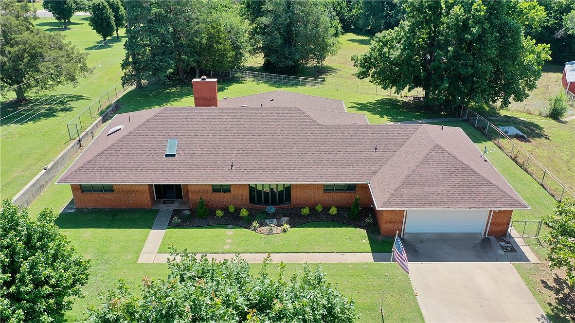 2001 Todd Estate Dr, Chickasha, OK 73018 MLS 1065611 Zillow