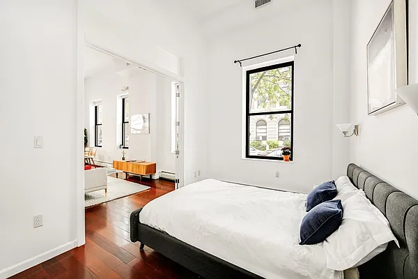 Sold by Compass | media 6