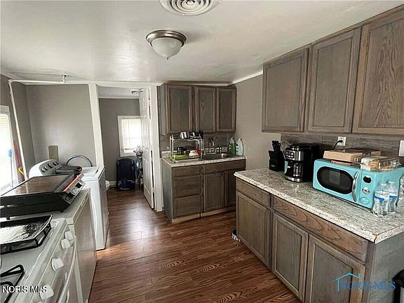 3rd image of 1457 Ingomar Ave