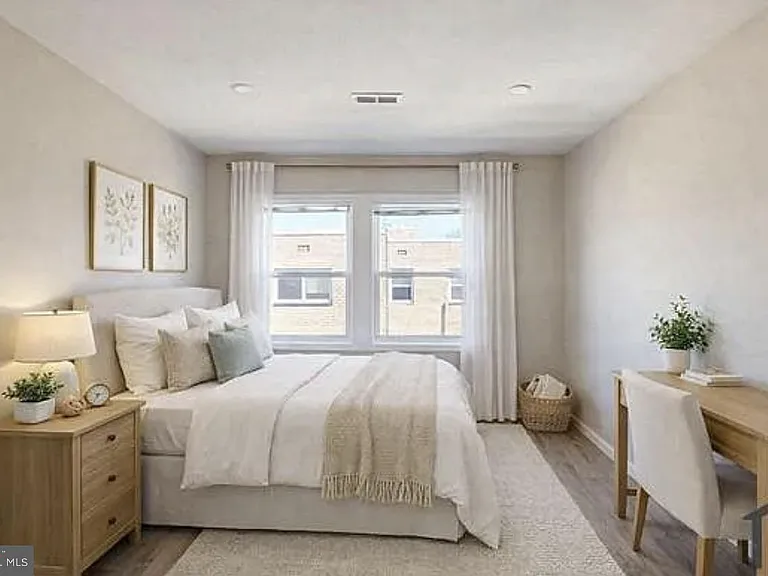 307 Division Ave NE #101 — Photo 5