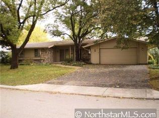 1820 Noble Dr, Golden Valley, MN 55422