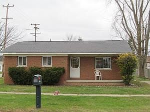 1st image of 4296 1st St
