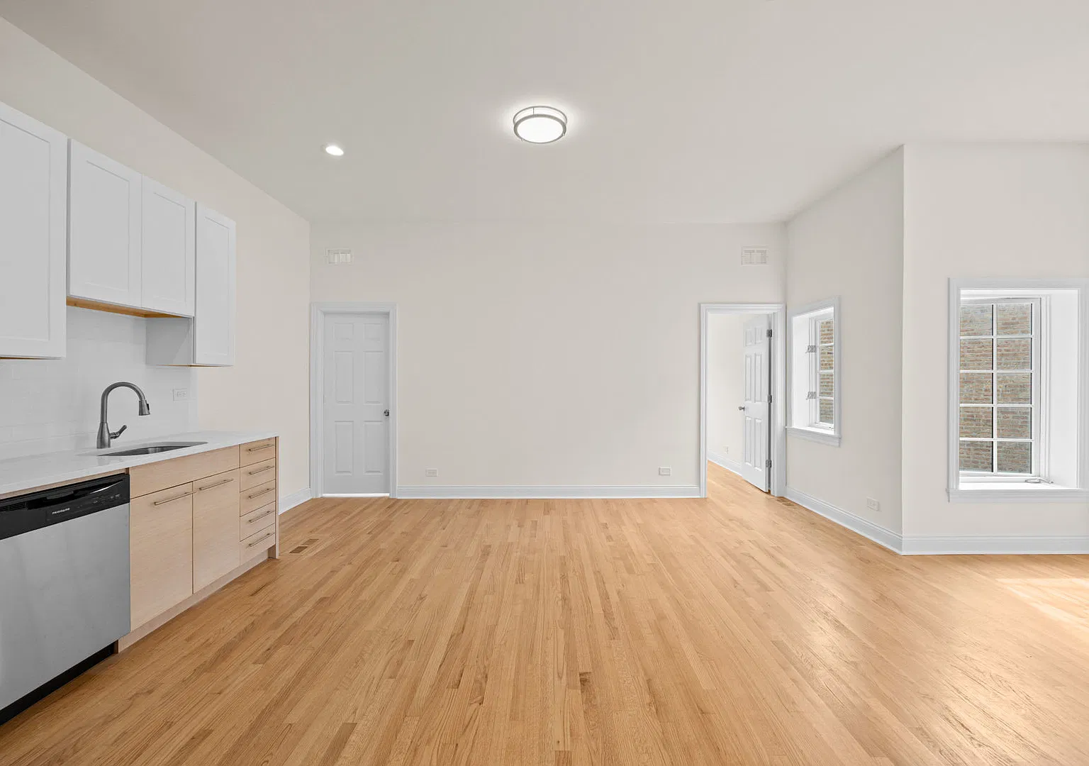 3 bed, $2,600 — Photo 4