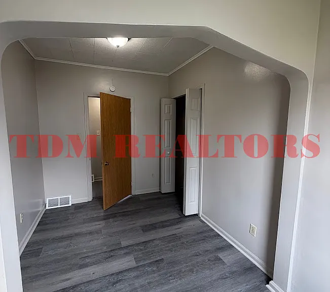 11448 N Saginaw St #1 — Photo 7