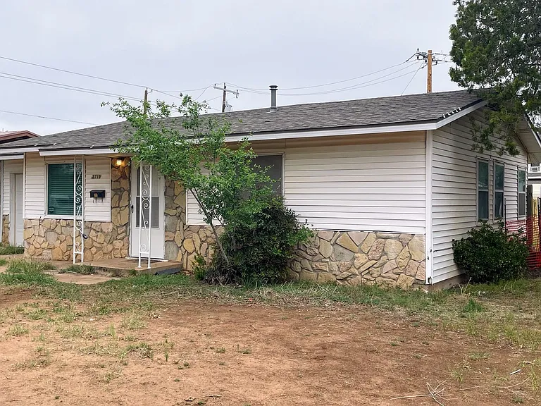 3710 Avenue V — Photo 3