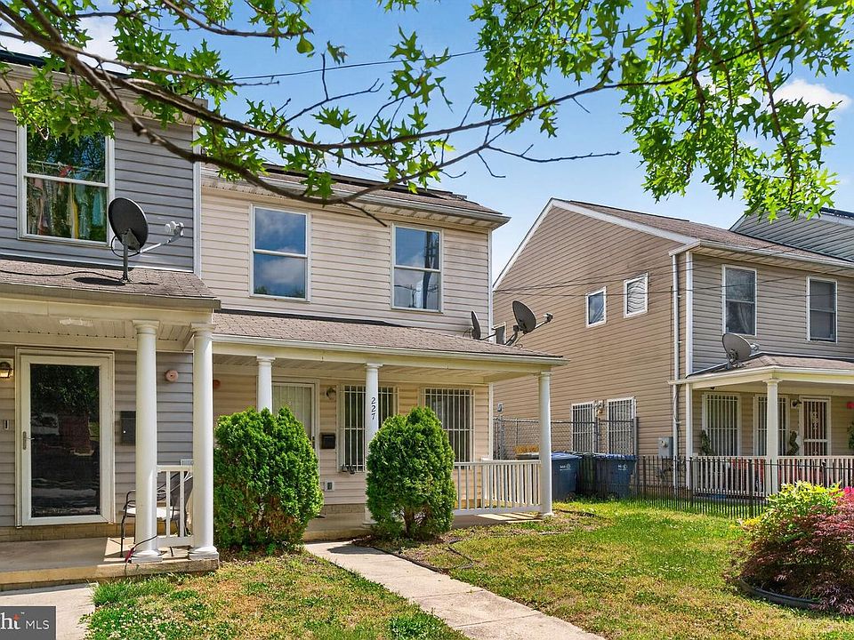227 54th St NE, Washington, DC 20019 | MLS #DCDC2259954 | Zillow