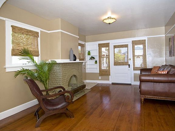 3rd image of 1831 Spalding Pl