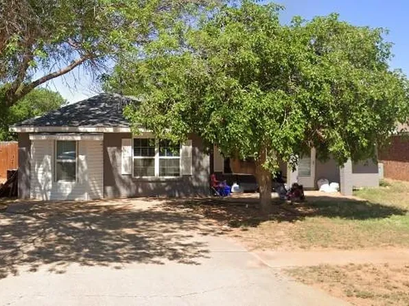 1811 Bryan Ave, Wolfforth, TX 79382