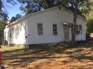 300 S Elizabeth St, New Athens, IL 62264