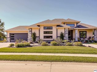 12449 Read St, Omaha, NE 68142