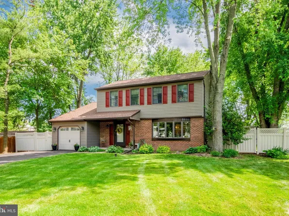 538 Franklin Cir, Harleysville, PA 19438