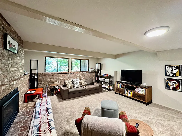 15130 SE 47th Pl — Photo 8