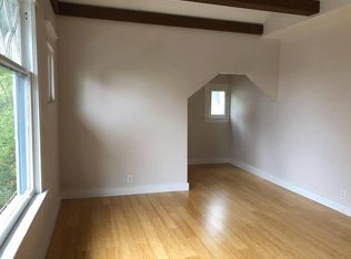 1111 E Republican St APT B, Seattle, WA 98102