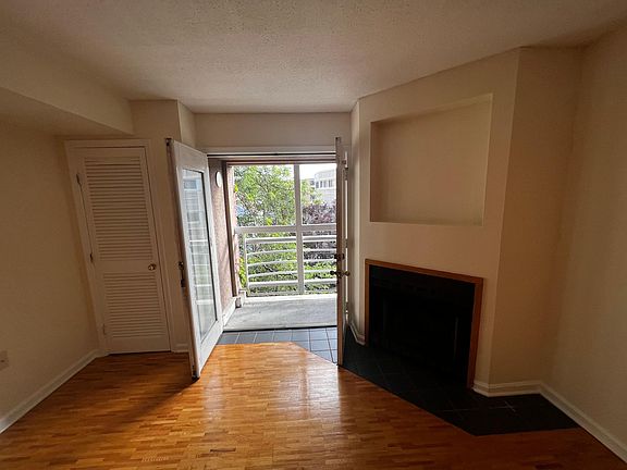 2nd image of 343 Franklin St #506