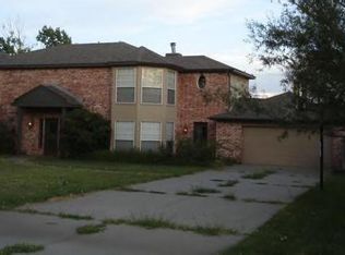 8707 Circle Dr, Amarillo, TX 79110