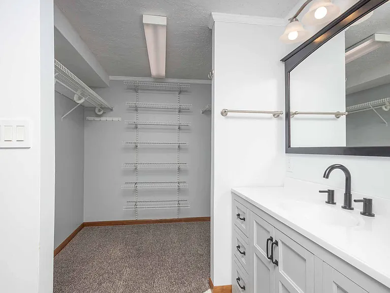 2318 Pinehurst St — Photo 19