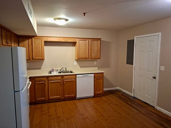 5th image of 353 Walnut Grove Rd #17