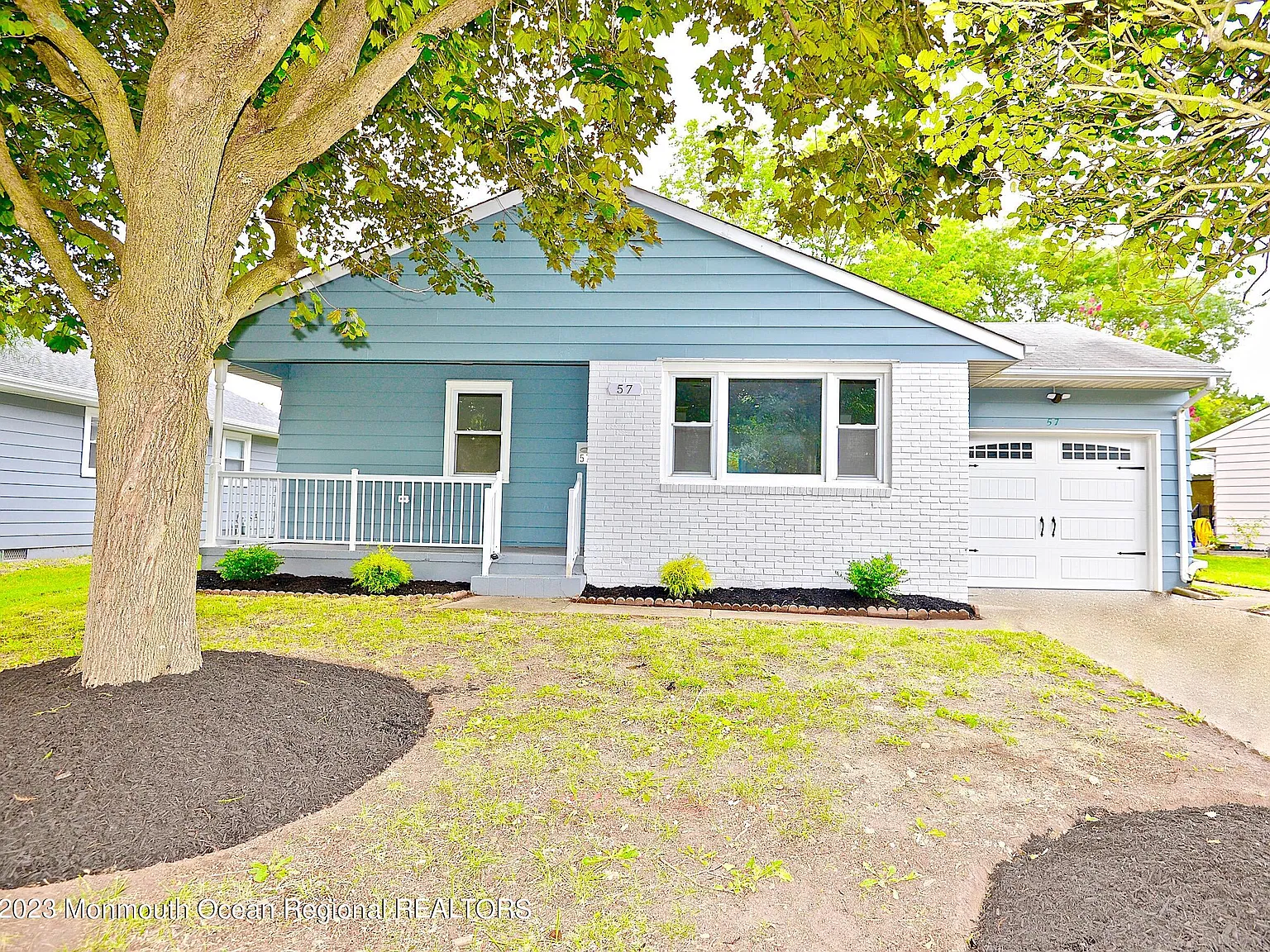 2 bed, 896 sqft, $2,150 — Photo 2