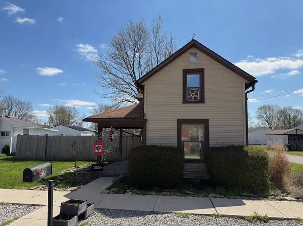 84 Pleasant St, Milford Center, OH 43045