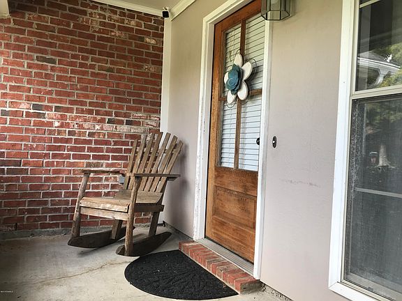 4th image of 223 Caledonia Dr