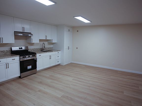 4th image of 214 S Voluntario St #D
