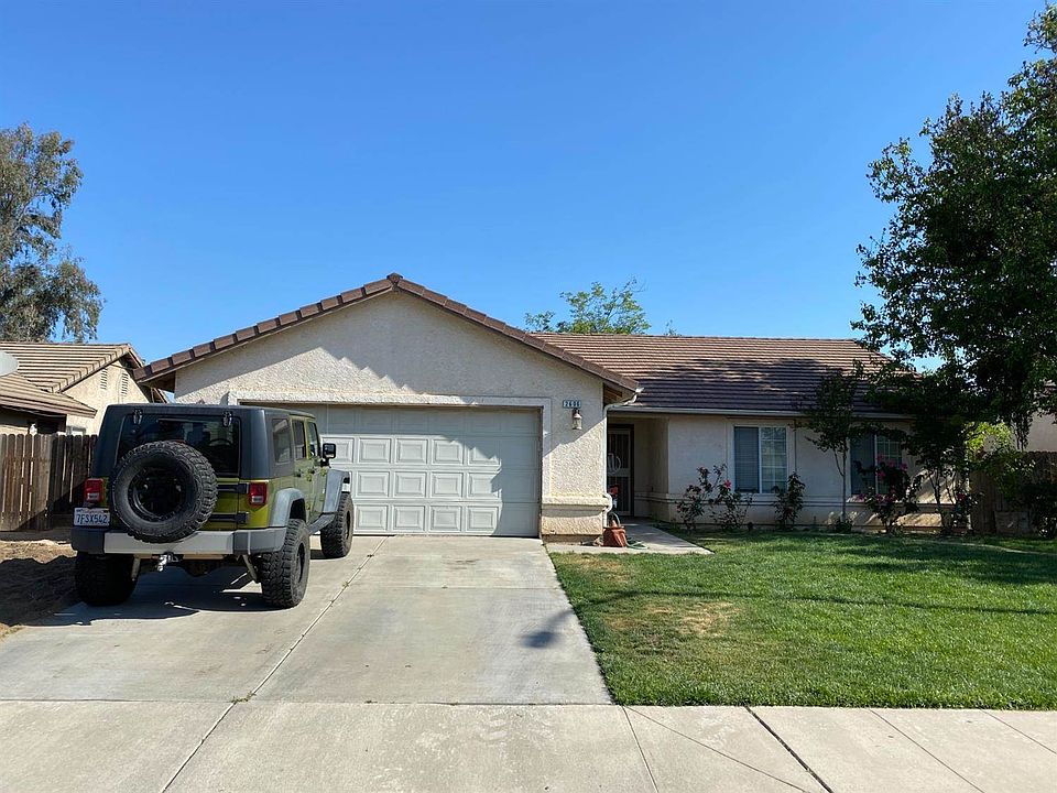 2nd image of 2606 Sierra View St
