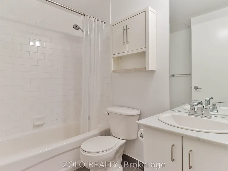 285 Mutual St #709 — Photo 7