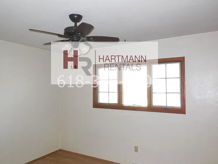 63-65 Mary Jo Dr — Photo 5