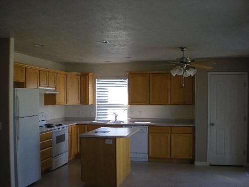 2nd image of 5032 W Eagle Rock Way
