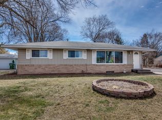 46 99th Ave NE, Blaine, MN 55434