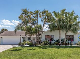 8720 Hickorywood Ln, Tampa, FL 33615