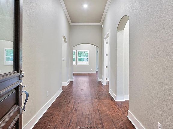 3rd image of 1919 Spanish Moss Dr