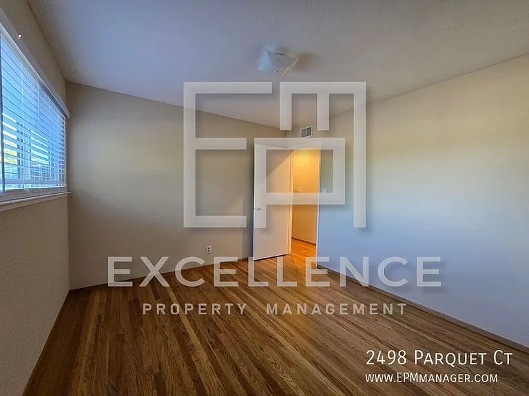 2498 Parquet Ct — Photo 16