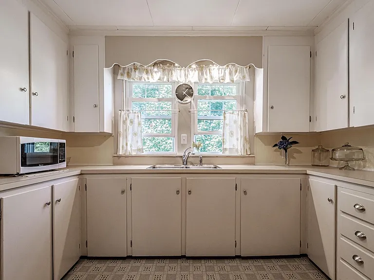 311 Pine St #1 — Photo 12